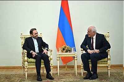 تسلیم استوارنامه سفیر جدید ایران به رئیس جمهور ارمنستان
