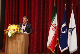 دکتر عبدالرضا جوان جعفری، رئیس دانشگاه فردوسی مشهد در اختتامیه هفته پژوهش در دانشگاه فردوسی مشهد