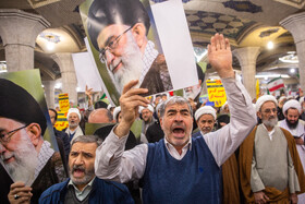 اجتماع مردم قم در یوم الله 9 دی - مدرسه فیضیه