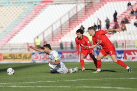 دیدار معوقه هفته هفتم لیگ برتر فوتبال؛ تراکتور - ملوان بندرانزلی