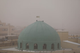 هجوم ریزگردها به آسمان یزد