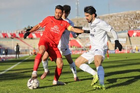 دیدار معوقه هفته هفتم لیگ برتر فوتبال؛ تراکتور - ملوان بندرانزلی