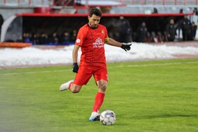 دیدار معوقه هفته هفتم لیگ برتر فوتبال؛ تراکتور - ملوان بندرانزلی