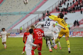 دیدار معوقه هفته هفتم لیگ برتر فوتبال؛ تراکتور - ملوان بندرانزلی