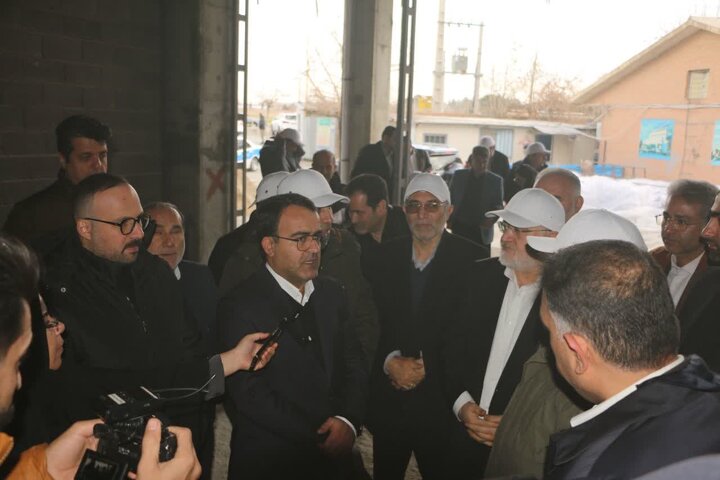 بازدید معاون اجرایی رئیس‌جمهور و استاندار تهران از بیمارستان مفتح ورامین