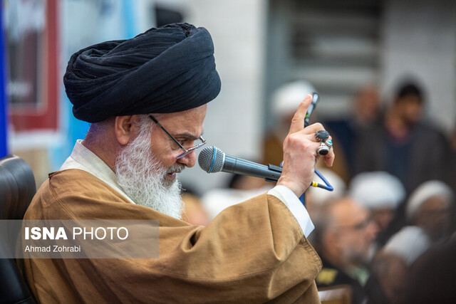 امام جمعه قم: تولیدات علمی را متناسب با نیازهای روز جامعه و نظام اسلامی جهتدهی کنیم