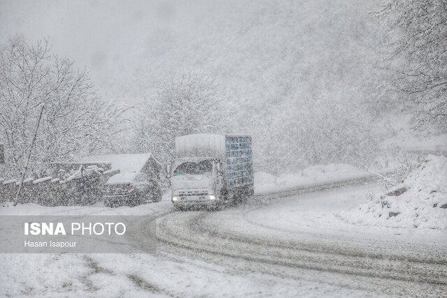 انسداد راه‌های روستایی هشترود در پی کولاک شدید