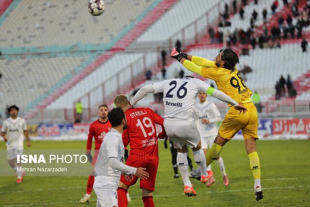 طلسم طولانی ملوان برابر تراکتور