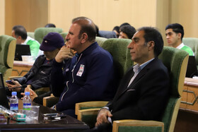 حضور بهمن بوچانی رئیس هیات والیبال و عزت اله پرنیان مربی تیم ملی پارادومیدانی در مراسم تجلیل از قهرمانان و مدال آوران ورزش کرمانشاه