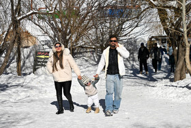 تفریحات زمستانه در دامنه رشته کوه زاگرس - شیراز