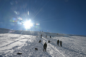 «پیست پولاد کف»درتفریحات زمستانه در دامنه رشته کوه زاگرس - شیراز