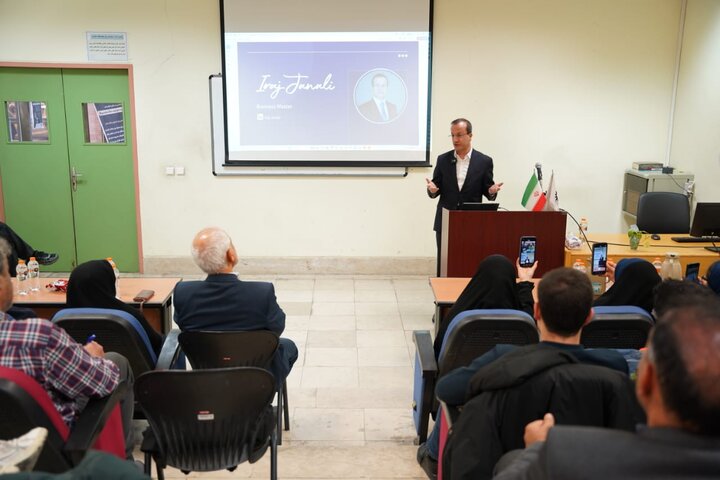 همایش «شبکه‌سازی حرفه‌ای و خلق فرصت‌های تجاری» برگزار شد