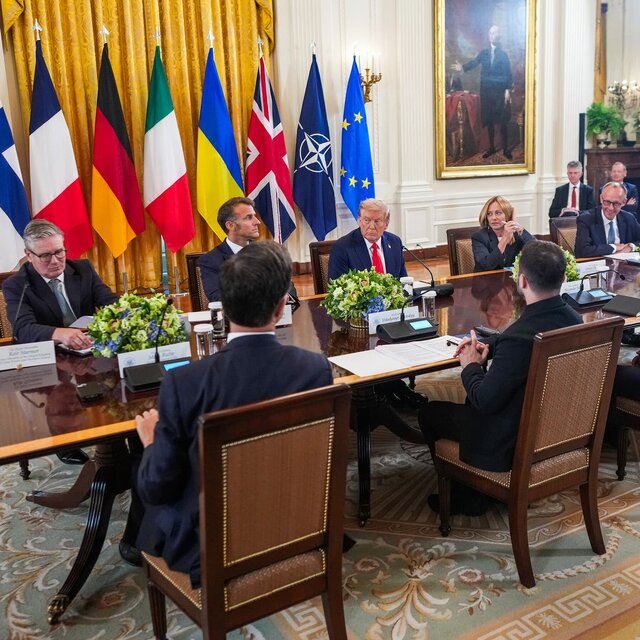 دیپلمات فرانسوی: ۲۰۲۵ آغاز «مرگ غرب» و تنهایی راهبردی اروپا بود