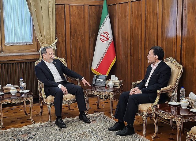 رایزنی دبیر شورای راهبردی روابط خارجی با عراقچی رایزنی دبیر شورای راهبردی روابط خارجی با عراقچی