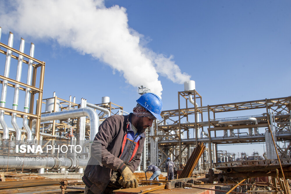 عملیات عمرانی در پالایشگاه  نفت اصفهان