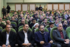 نشست فعالان سیاسی و اجتماعی استان چهارمحال و بختیاری با رئیس جمهور 