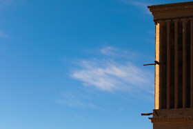 یزد، استانی خشک و با ترکیب بیابانی است لذا با اکوسیستم آسیب‌پذیری مواجه است.