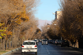 یزد، استانی خشک و با ترکیب بیابانی است لذا با اکوسیستم آسیب‌پذیری مواجه است.