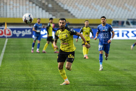 دیدار معوقه هفته دهم لیگ برتر فوتبال، سپاهان - استقلال