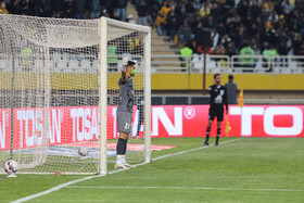 دیدار معوقه هفته دهم لیگ برتر فوتبال، سپاهان - استقلال