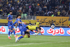 دیدار معوقه هفته دهم لیگ برتر فوتبال، سپاهان - استقلال