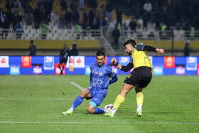 دیدار معوقه هفته دهم لیگ برتر فوتبال، سپاهان - استقلال