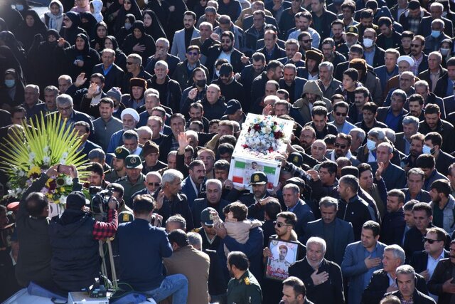 تشییع پیکر مرزبان شهید «رحیم مجیدی‌مهر» در یاسوج