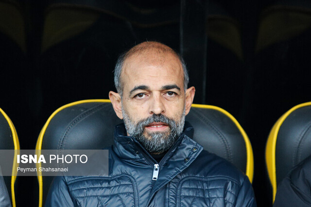سرمربی سپاهان: باید از ملوان امتیاز بگیریم / از آکادمی چند بازیکن به تیم اصلی اضافه می‌کنم