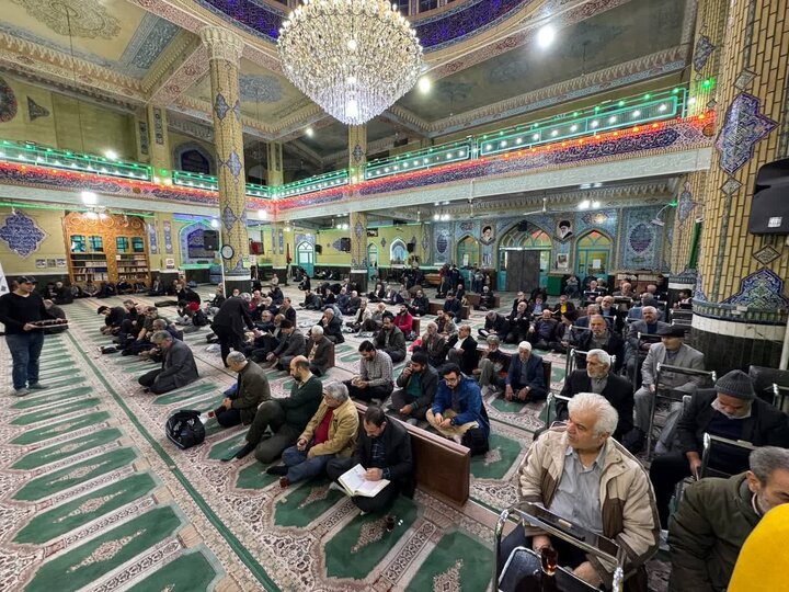 استقامت مردم، رمز ماندگاری جمهوری اسلامی است