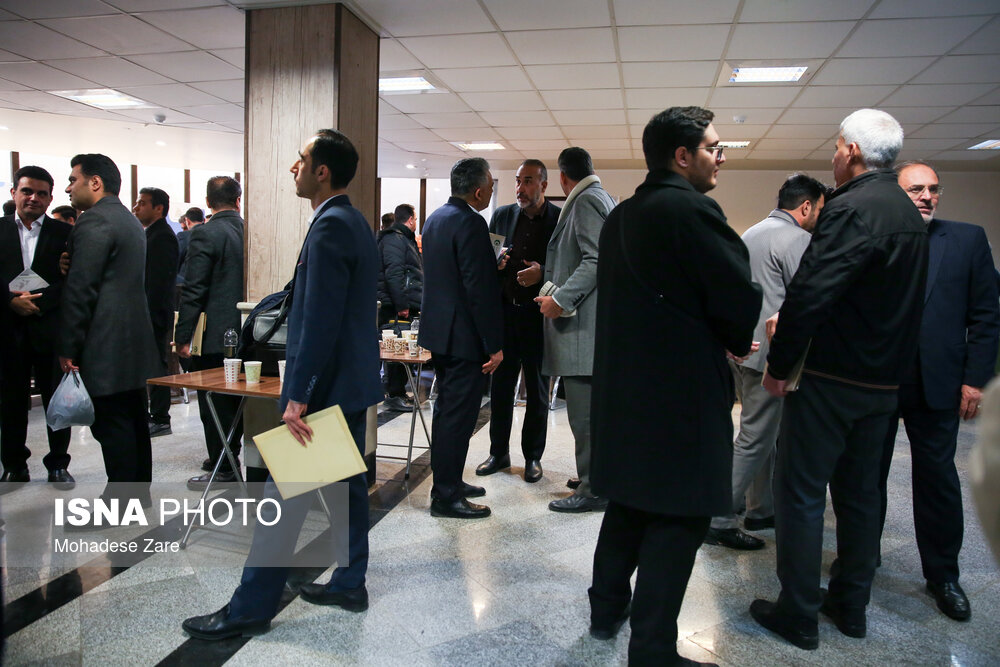افتتاح بزرگترین نیروگاه خورشیدی کشور
