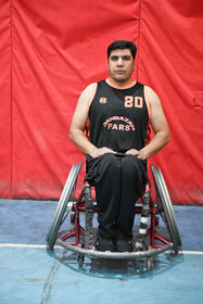 «غلامرضا مباشری» جانباز تله انفجاری در «سیستان بلوچستان» عضو تیم بسکتبال با ویلچر جانبازان فارس در لیگ کشور