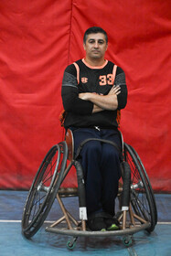 «مجتبی ظهرابی » جانباز قطع نخاعی عضو تیم بسکتبال با ویلچر جانبازان فارس در لیگ کشور