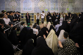 ایام ولادت حضرت علی(ع) هر سال با حضور پرشمار زوج‌های جوان برای برگزاری عقد در حرم مطهر رضوی همراه است.