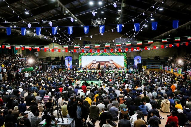 جشن میلاد امیرالمؤمنین(ع) و بزرگداشت شهید سلیمانی در قم برگزار شد