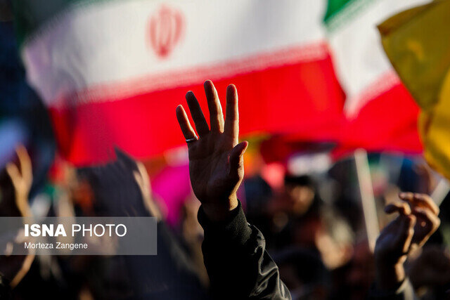 راهپیمایی مردم کوار در محکومیت هنجارشکنی و تخریب اموال عمومی