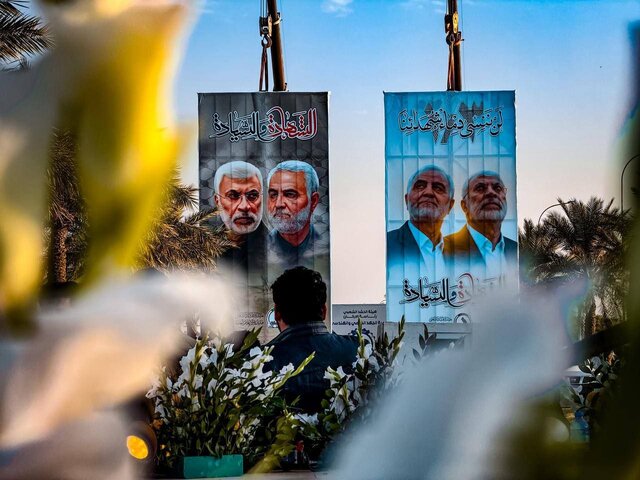 حضور گسترده عراقی‌ها در محل ترور سرداران مقاومت در مسیر فرودگاه بغداد