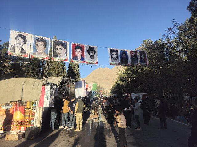 گلزار شهدای کرمان ۶ سال بعد از حاج قاسم عکس