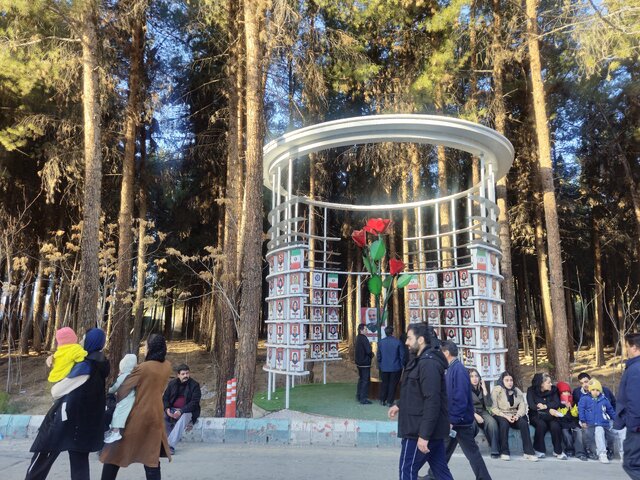 گلزار شهدای کرمان ۶ سال بعد از حاج قاسم+عکس