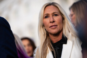 گرین: تمرکز ترامپ باید بر آمریکا باشد، نه تهدید ایران