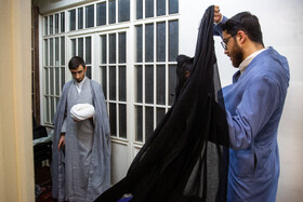 در حاشیه مراسم عمامه گذاری طلاب در روز میلاد امام علی(ع)