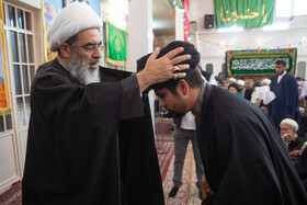 مراسم عمامه گذاری طلاب توسط آیت الله فاضل لنکرانی در روز میلاد امام علی(ع)