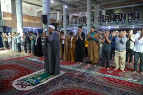 برپایی نماز ظهر روز اول _ مراسم معنوی اعتکاف 