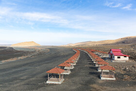 خشک‌شدن دریاچه، به افول صنعت گردشگری منطقه و از بین رفتن بخشی از کسب‌وکارهای وابسته انجامیده است.
