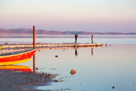 خشک‌شدن دریاچه، به افول صنعت گردشگری منطقه و از بین رفتن بخشی از کسب‌وکارهای وابسته انجامیده است.