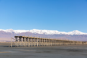 خشکشدن دریاچه، به افول صنعت گردشگری منطقه و از بین رفتن بخشی از کسبوکارهای وابسته انجامیده است.