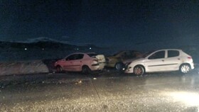 تصادف زنجیره‌ای در آزادراه شیراز- اصفهان یک فوتی و ۱۰ مصدوم برجای گذاشت