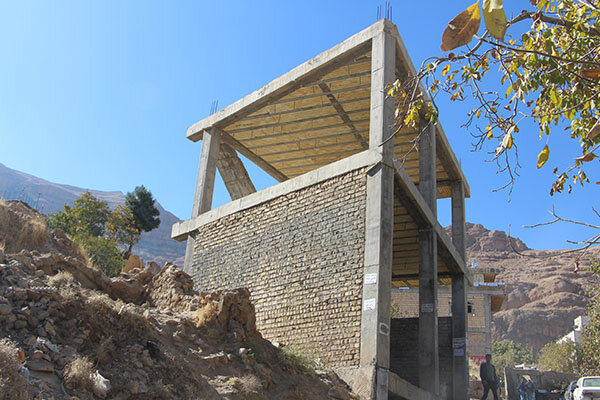 ساخت‌وسازها روستای «قلات» را خفه کرد! + عکس