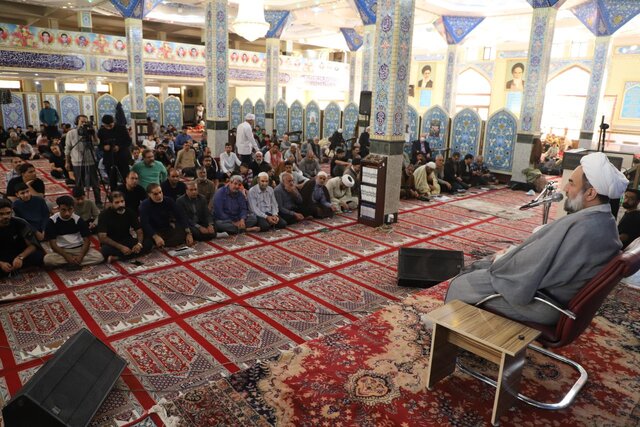 اعتکاف فرصتی برای فاصله گرفتن از تعلقات دنیوی و تمرکز بر عبادت و معنویت است