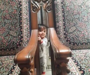 عکس‌های دیده نشده از دختر «کاپشن صورتی گوشواره قلبی»