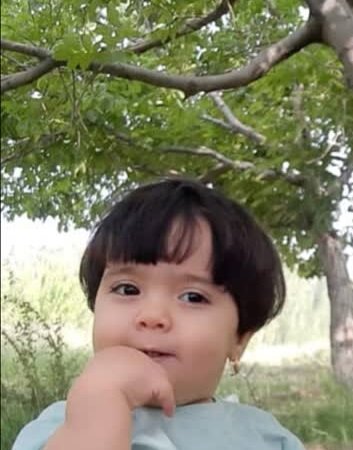 عکس‌های دیده نشده از دختر «کاپشن صورتی گوشواره قلبی»